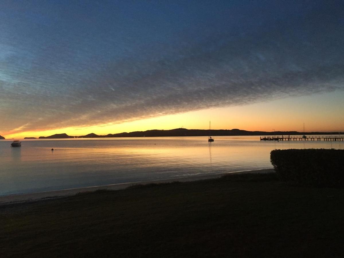The Clippers 1 Fabulous Waterfront Unit Apartment Salamander Bay Exterior foto